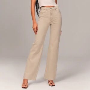 Abercrombie Curve Love 90’s Relaxed Jean in Oat color